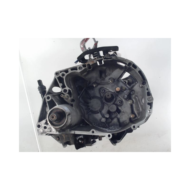 BOITE A VITESSE MECANIQUE RENAULT CLIO 1.9 D 