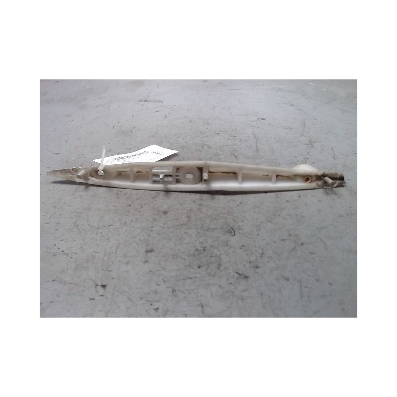 SUPPORT PARE-CHOC AVG FORD FOCUS 98-04