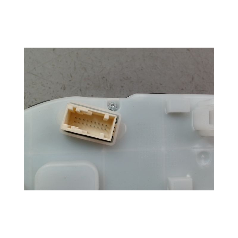 BLOC COMPTEURS PEUGEOT 208 Phase 1 2012-...