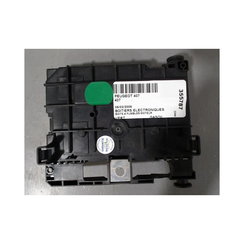 BOITE A FUSIBLES PEUGEOT 407