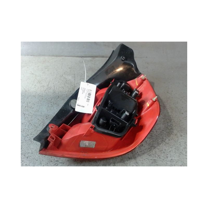 FEU ARRIERE GAUCHE  RENAULT CLIO III 2005-