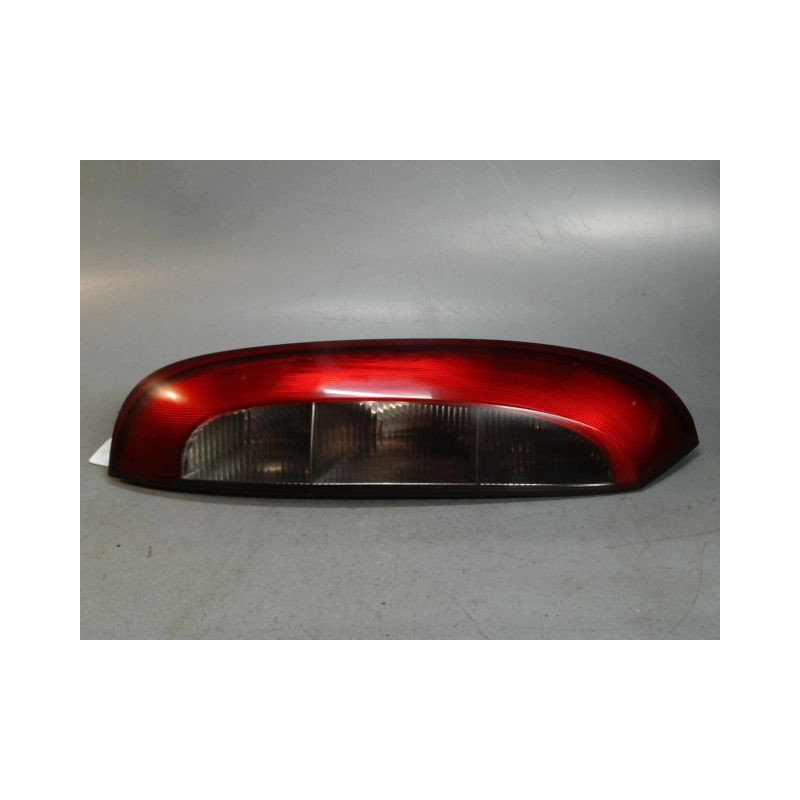 FEU ARRIERE GAUCHE  OPEL CORSA 03-06