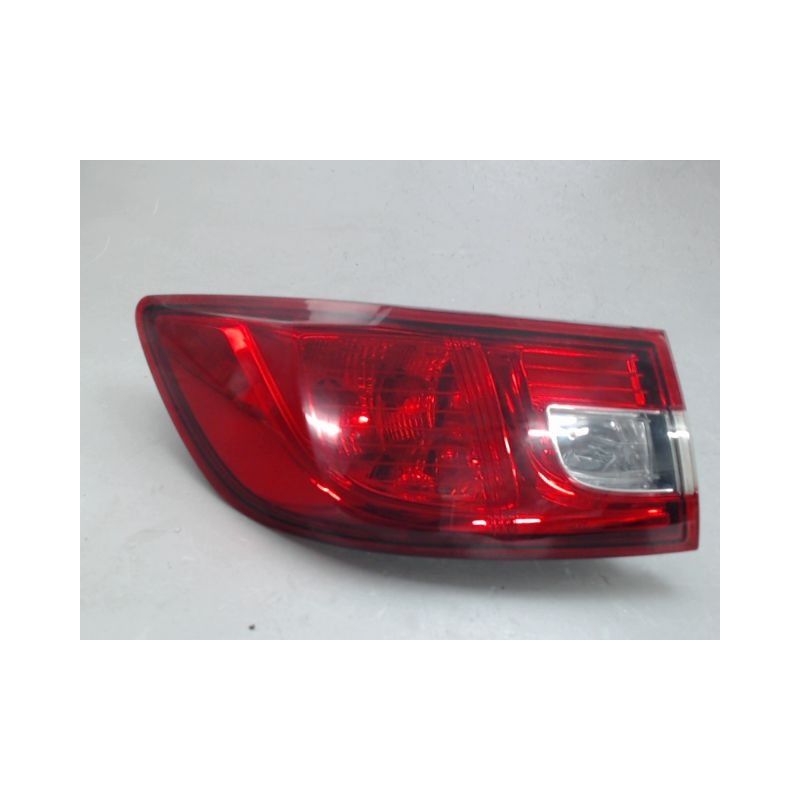 FEU ARRIERE GAUCHE  RENAULT CLIO