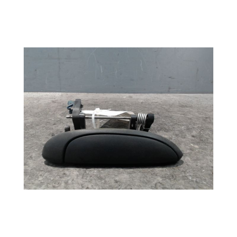POIGNEE EXTERIEURE PORTE AVANT DROIT RENAULT CLIO II PH.1 98-2001