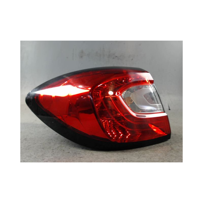 FEU ARRIERE GAUCHE  RENAULT CAPTUR