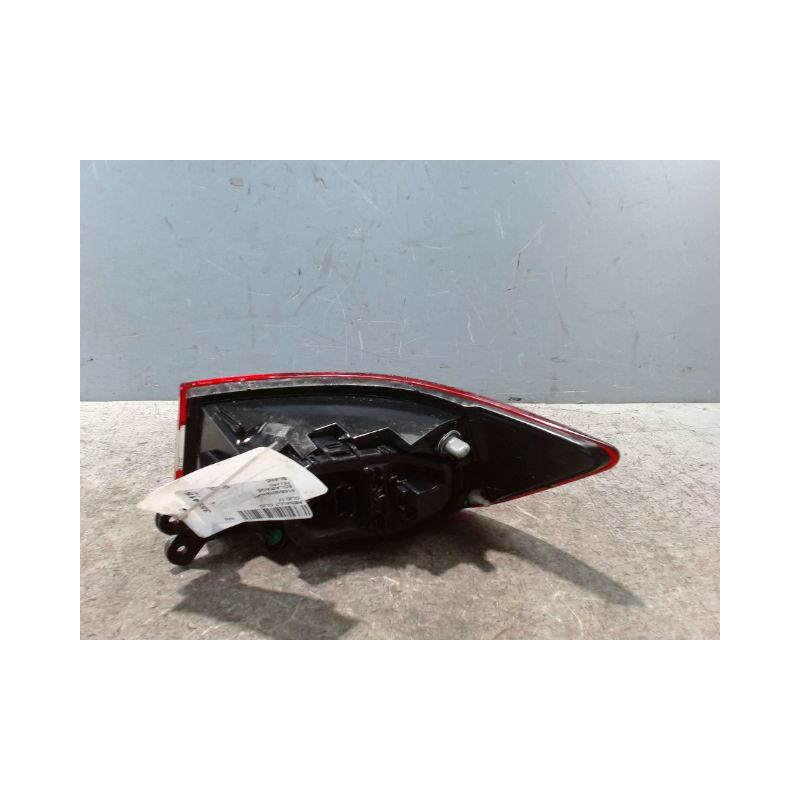 FEU ARRIERE GAUCHE  RENAULT CLIO IV
