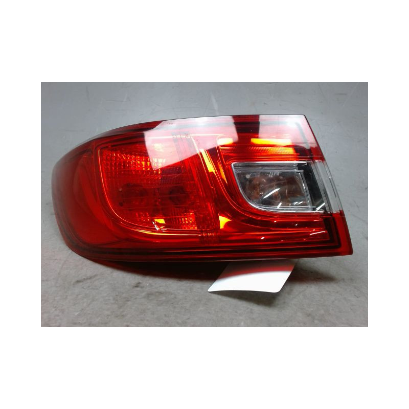 FEU ARRIERE GAUCHE  RENAULT CLIO