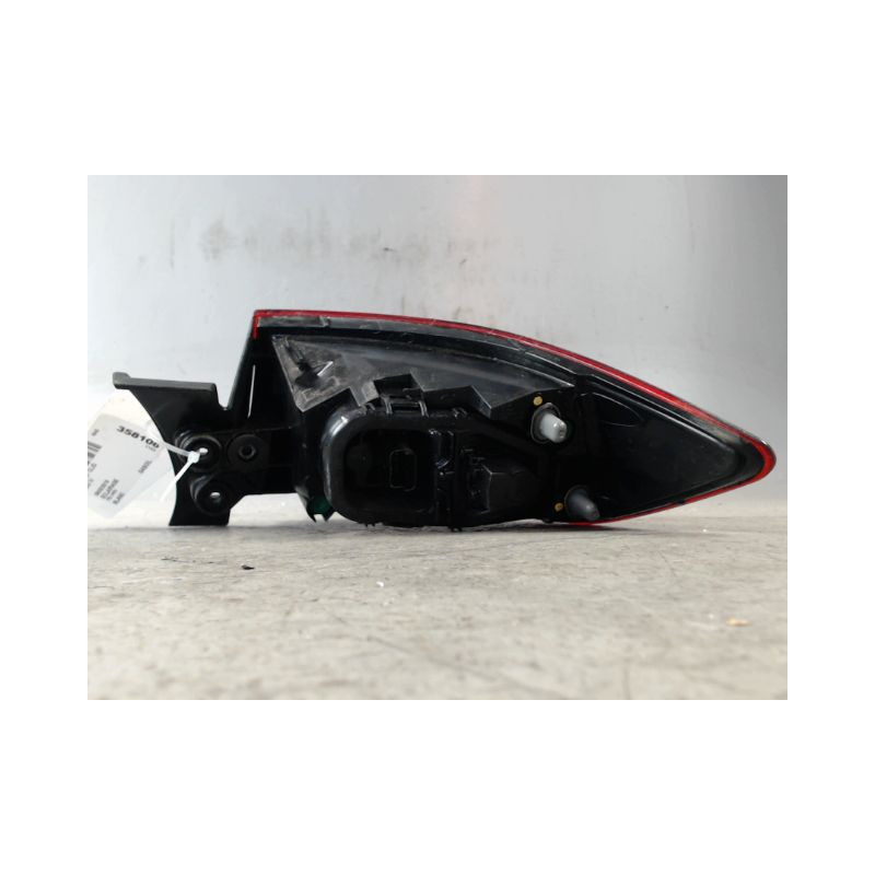 FEU ARRIERE GAUCHE  RENAULT CLIO IV