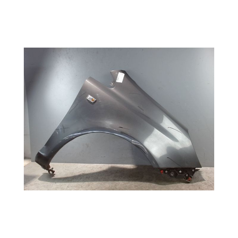 AILE AVANT DROIT OPEL CORSA 2010-