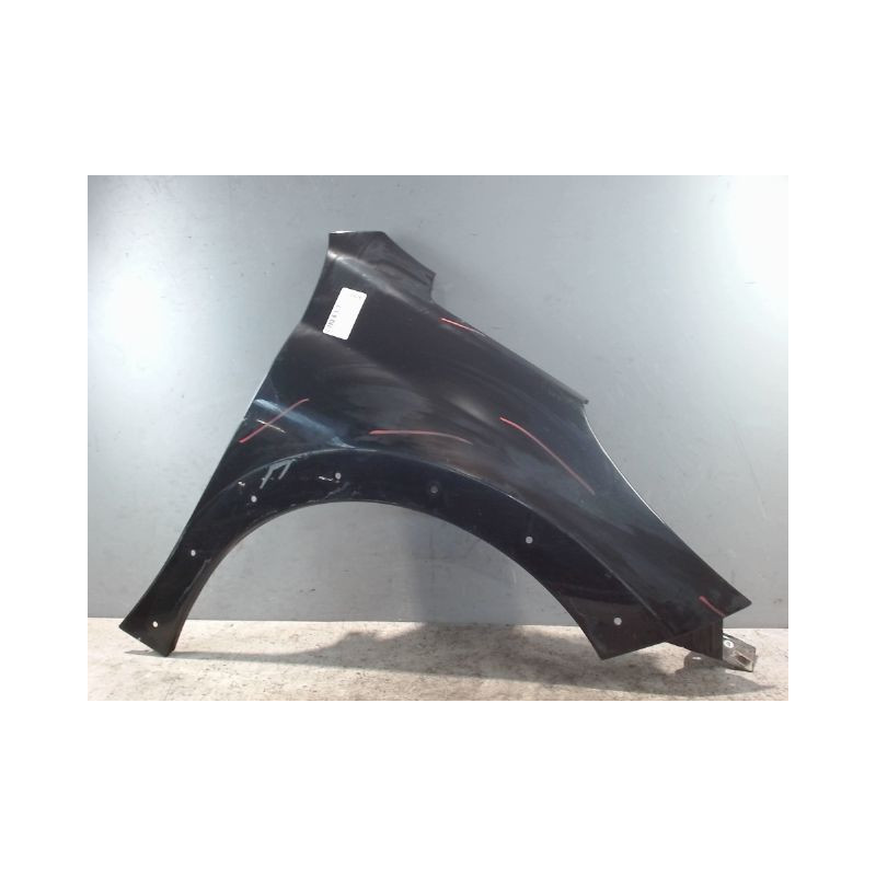 AILE AVANT DROIT PEUGEOT 207 SW