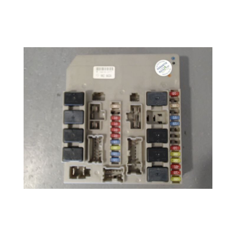 BOITE A FUSIBLES RENAULT MODUS