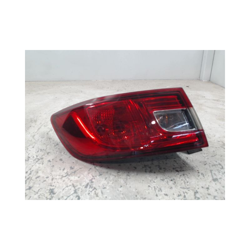 FEU ARRIERE GAUCHE  RENAULT CLIO IV
