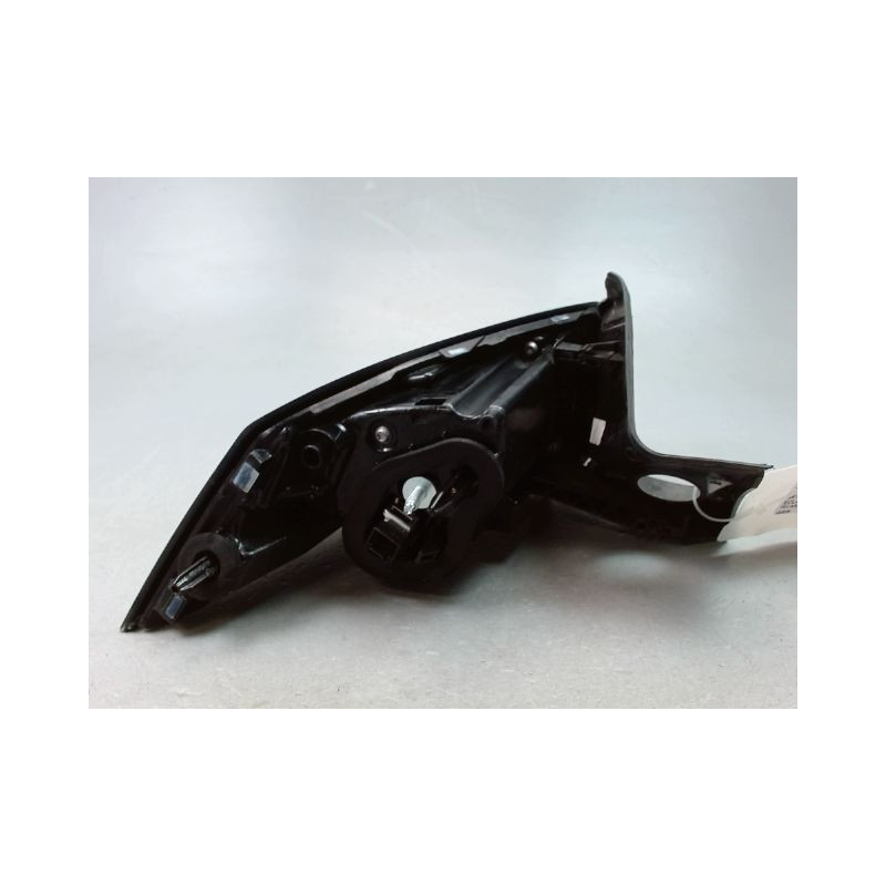FEU ARRIERE DROIT PEUGEOT 2008 Phase 1 2013-...