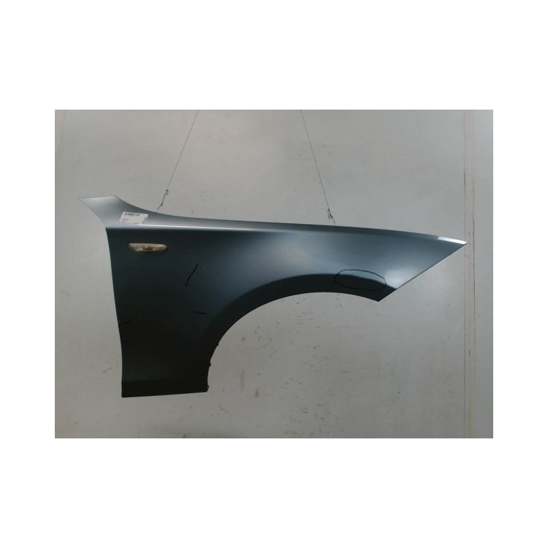 AILE AVANT DROIT B.M.W. SERIE 1