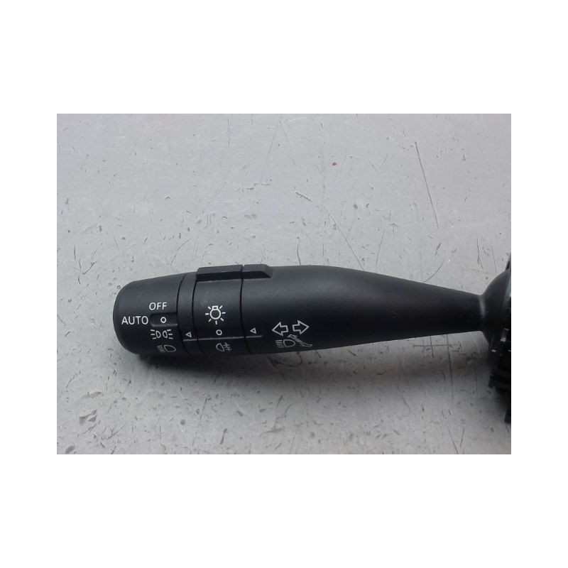 COMMANDE ECLAIRAGE M.G. ZS