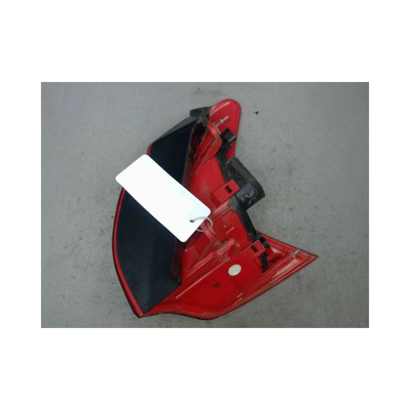 FEU ARRIERE GAUCHE  PEUGEOT 3008 2009-