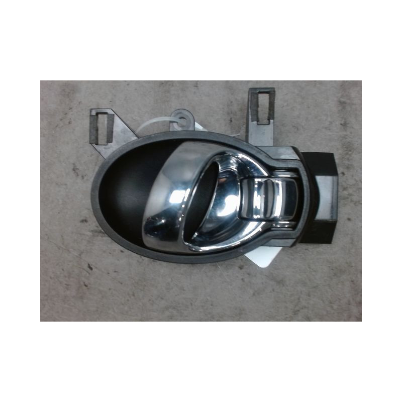 POIGNEE INTERIEURE PORTE AVANT GAUCHE NISSAN JUKE