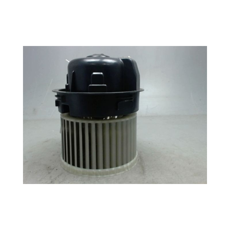MOTEUR VENTILATEUR CHAUFFAGE OPEL CORSA