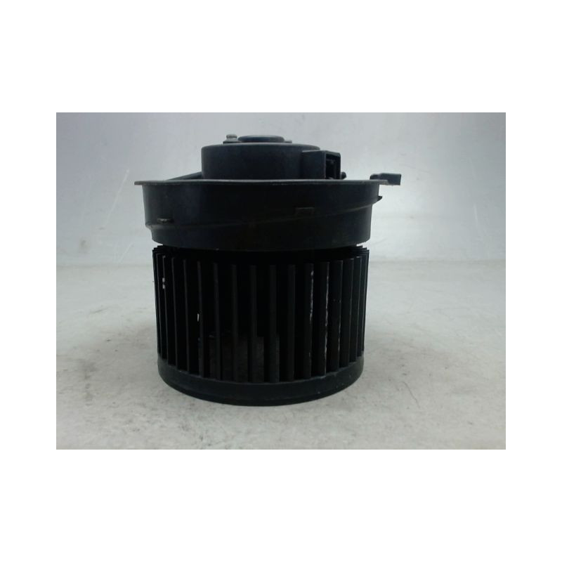 MOTEUR VENTILATEUR CHAUFFAGE NISSAN QASHQAI