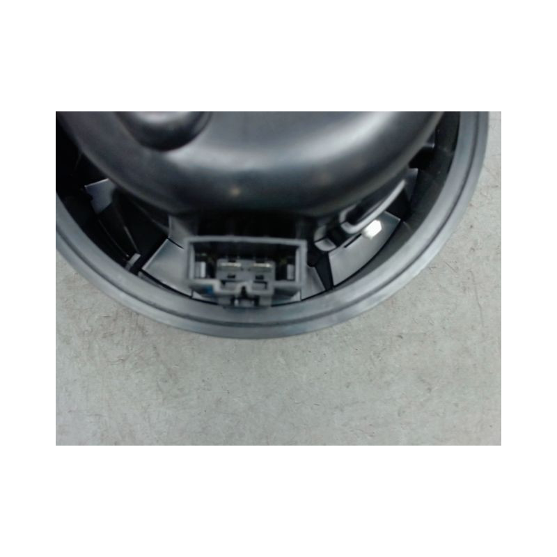 MOTEUR VENTILATEUR CHAUFFAGE OPEL CORSA