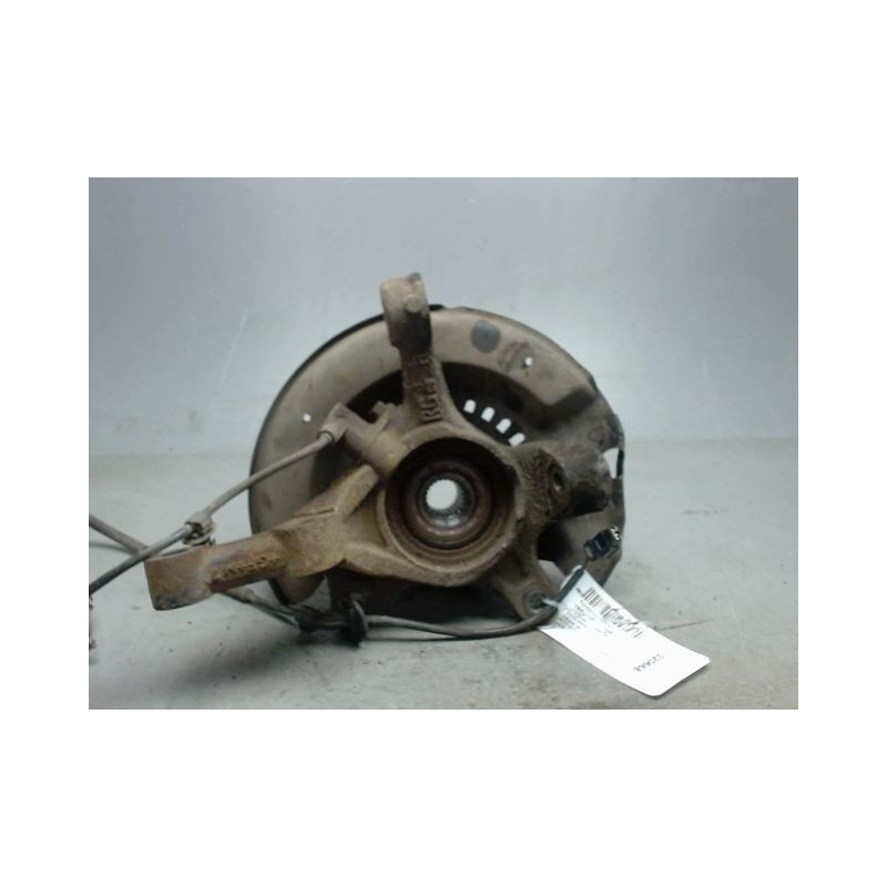 PIVOT AVANT DROIT TOYOTA YARIS -2003