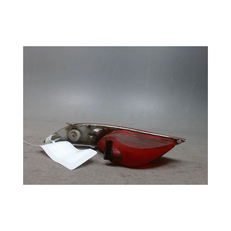 FEU BROUILLARD ARRIERE DROIT VOLVO V40
