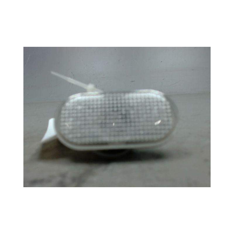 REPETITEUR AILE GAUCHE RENAULT TWINGO