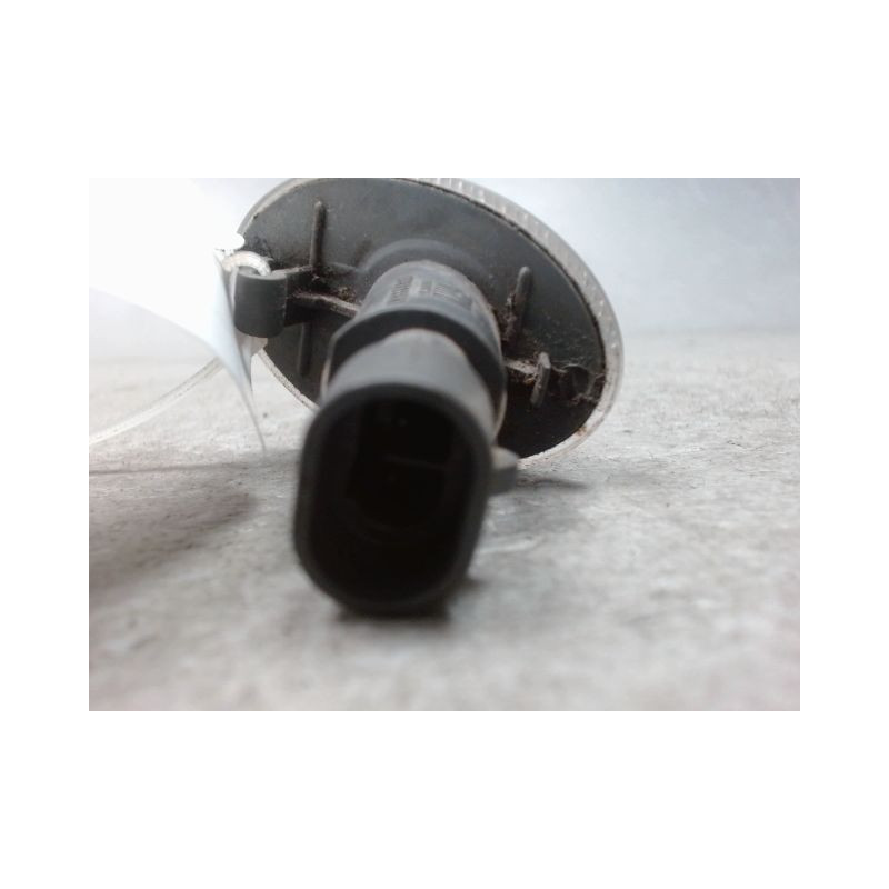 REPETITEUR AILE DROIT OPEL MERIVA