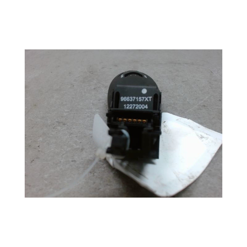 COMMANDE REGULATEUR/LIMITATEUR VITESSE PEUGEOT 208