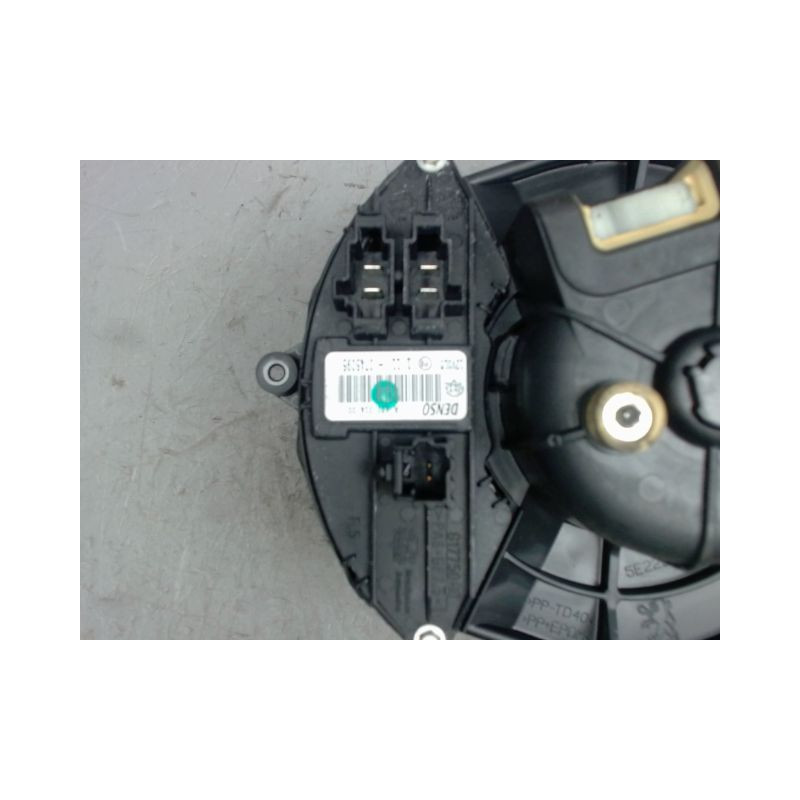 MOTEUR VENTILATEUR CHAUFFAGE CITROEN C4