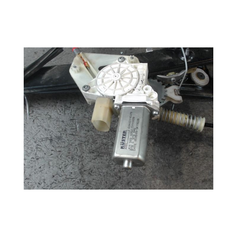 MECANISME+MOTEUR LEVE-GLACE AVANT DROIT BMW SERIE 1