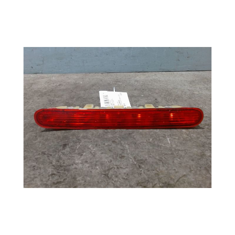 FEUX STOP SUPPLEMENTAIRE PEUGEOT 207 2007-