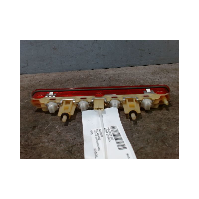 FEUX STOP SUPPLEMENTAIRE PEUGEOT 207 2007-