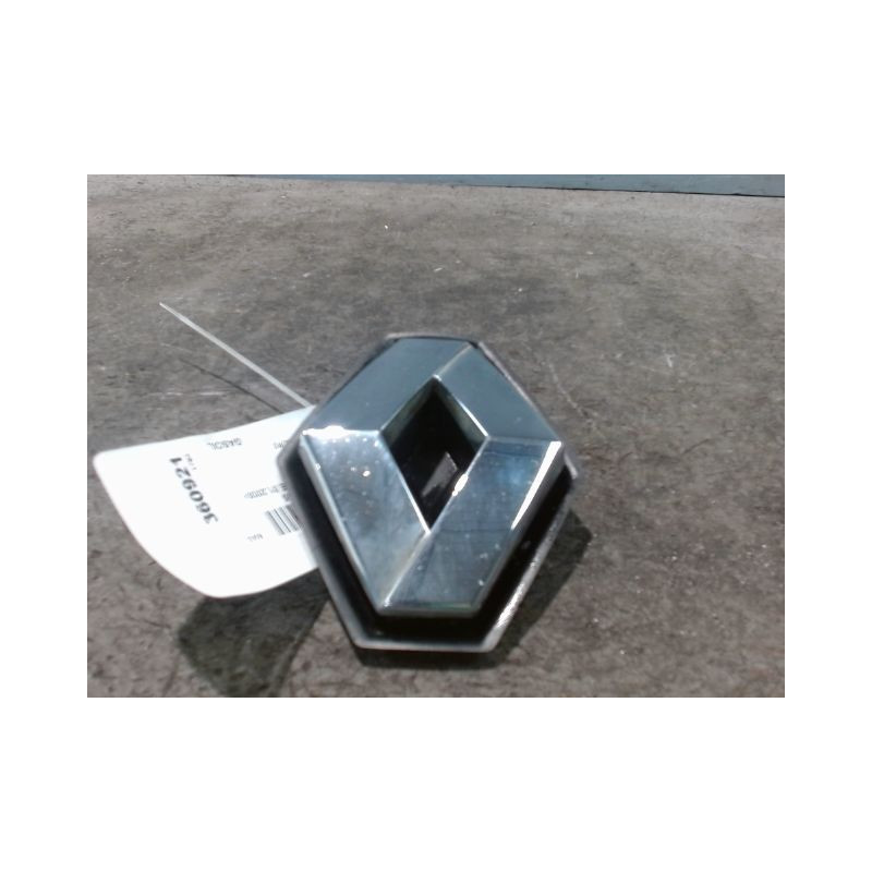SIGLE CALANDRE RENAULT MODUS LONGUE 2008-