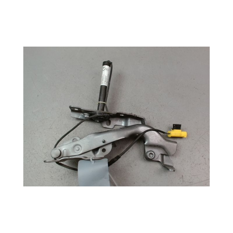 ACTIONNEUR DE CAPOT ACTIF GAUCHE MERCEDES GLA