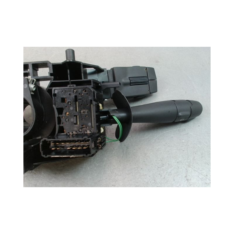 COMMANDE ESSUIE GLACE RENAULT TWINGO II Phase 1 2007-2011