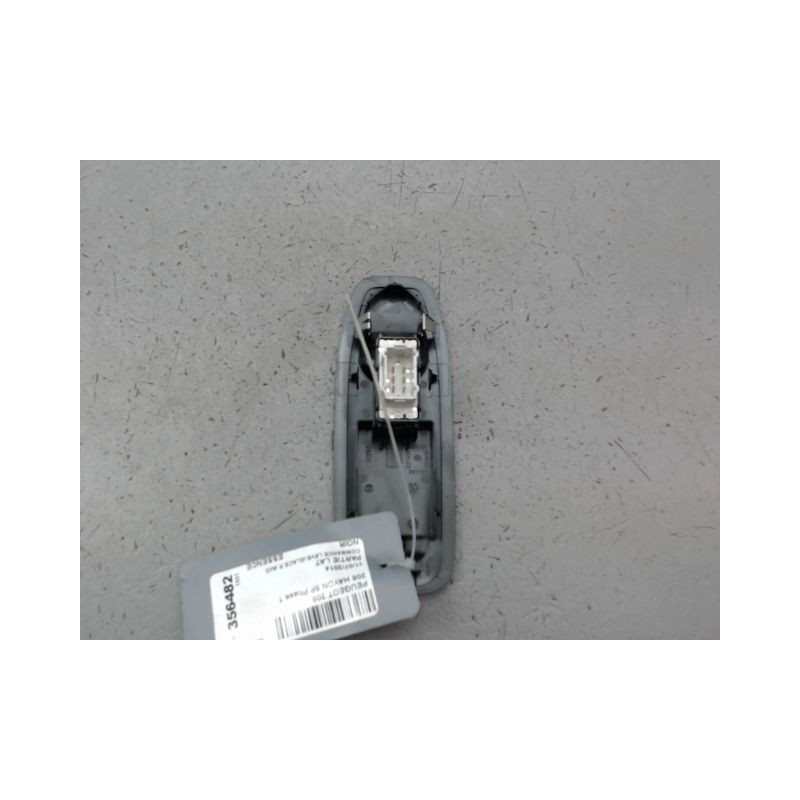 COMMANDE LEVE-GLACE PORTE AVD PEUGEOT 208 Phase 1 2012-...