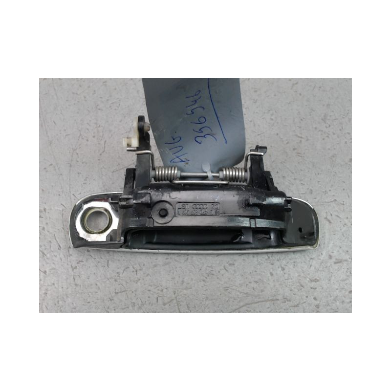 POIGNEE EXTERIEURE PORTE AVANT GAUCHE AUDI A3 SPORTBACK II PHASE 2 2008-2012
