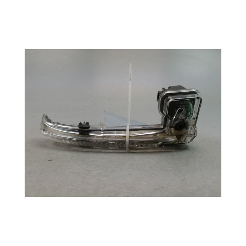 REPETITEUR RETROVISEUR DROIT RENAULT KADJAR BREAK 2015-...