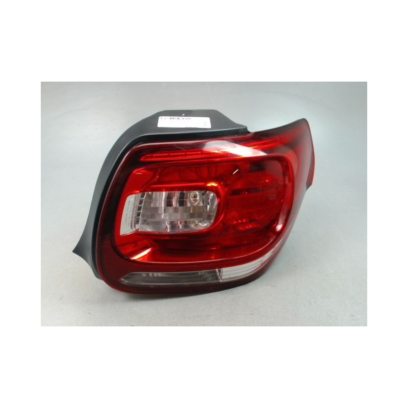 FEU ARRIERE DROIT CITROEN DS3 Phase 1 (A55) 2009-2014