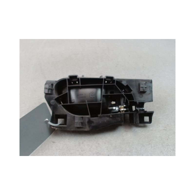 POIGNEE INTERIEURE PORTE AVANT GAUCHE PEUGEOT 208 Phase 1 2012-...