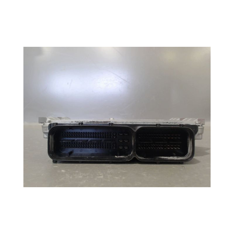 CALCULATEUR MOTEUR OPEL CORSA