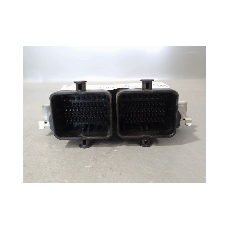 CALCULATEUR MOTEUR VOLKSWAGEN UP
