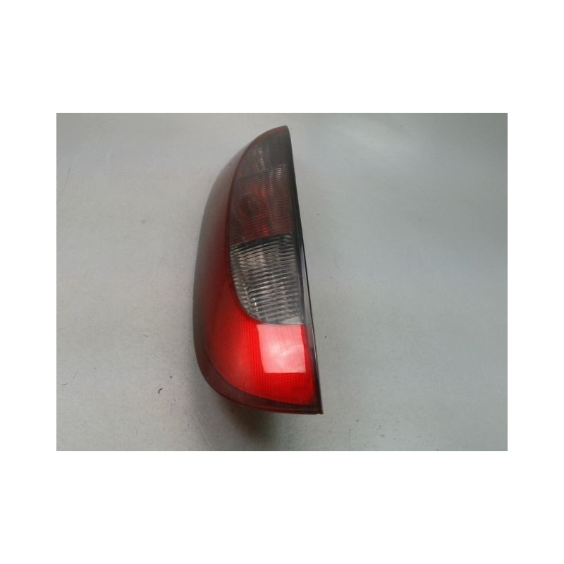 FEU ARRIERE GAUCHE  OPEL CORSA III Phase 2 (C) 2003-2006