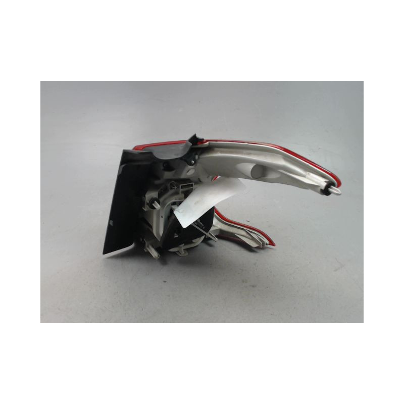 FEU ARRIERE GAUCHE  PEUGEOT 2008 Phase 1 2013-...