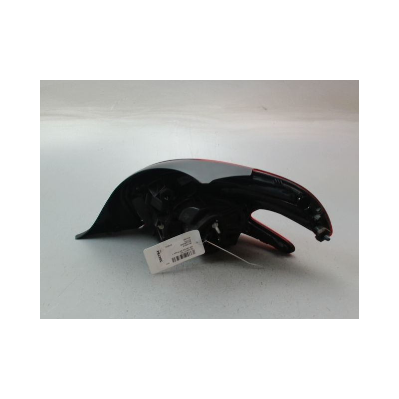 FEU ARRIERE GAUCHE  PEUGEOT 208 Phase 1 2012-...