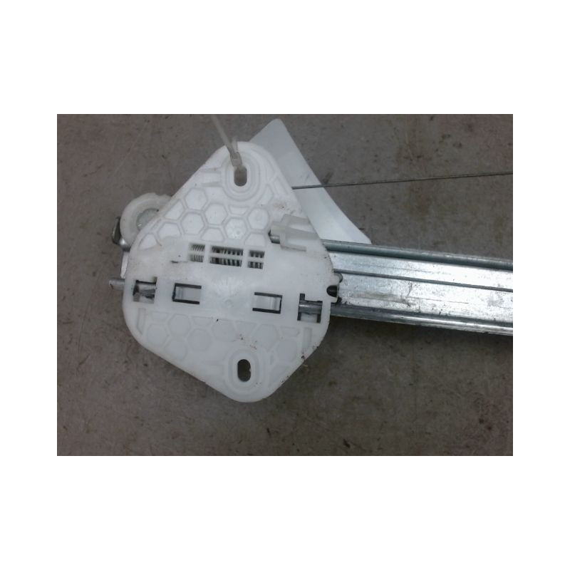 MECANISME+MOTEUR LEVE-GLACE AVANT DROIT DACIA LOGAN MCV 2007-
