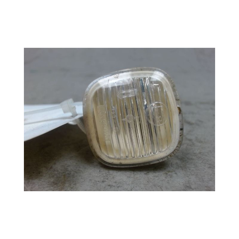 REPETITEUR AILE DROIT SKODA FABIA