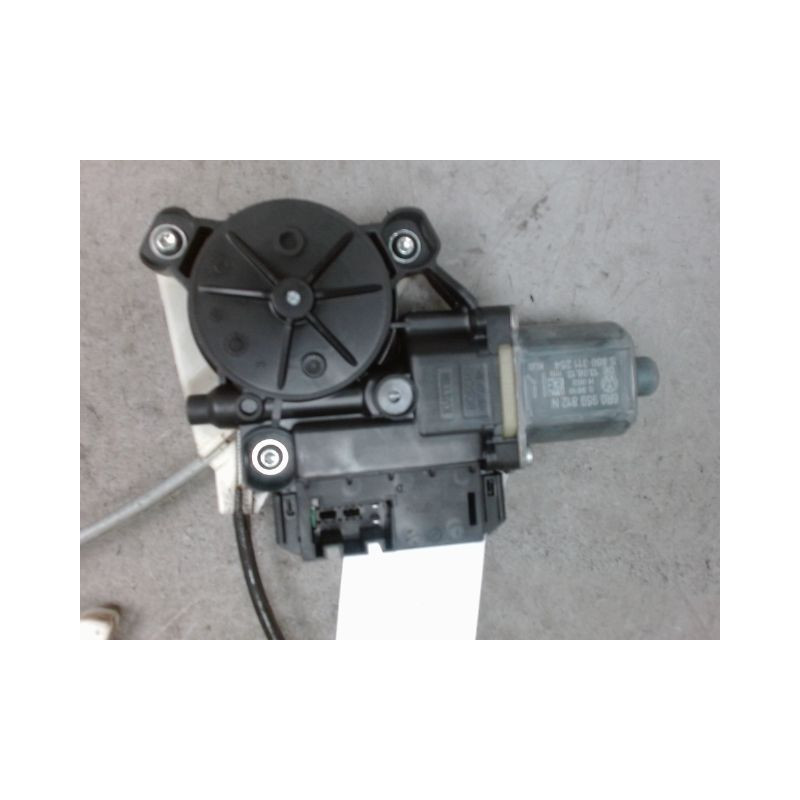 MECANISME+MOTEUR LEVE-GLACE ARRIERE DROIT VOLKSWAGEN POLO