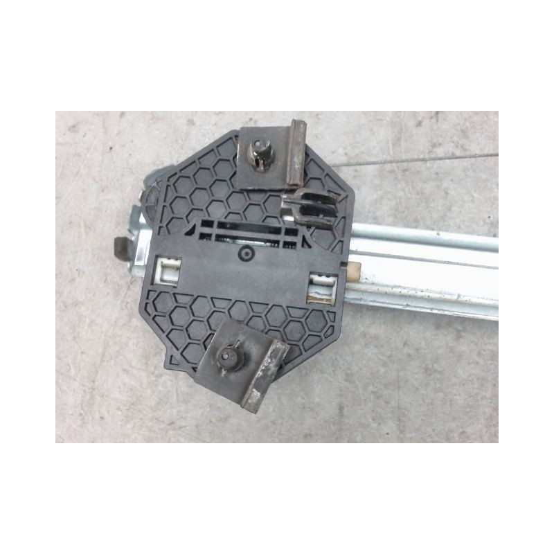 MECANISME+MOTEUR LEVE-GLACE ARRIERE DROIT DACIA SANDERO